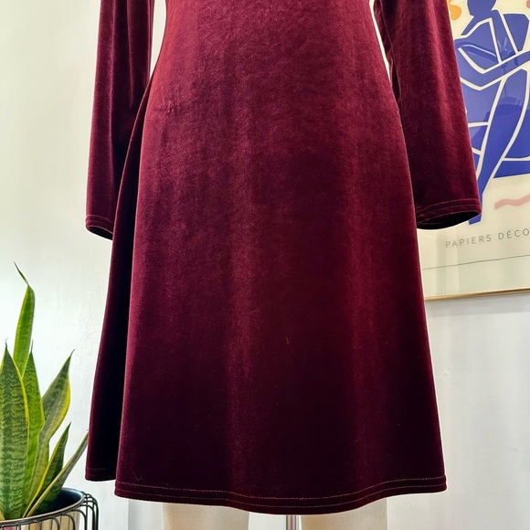Vintage 90’s Velvet Burgundy Long Sleeve Dress - Picture 8 of 15